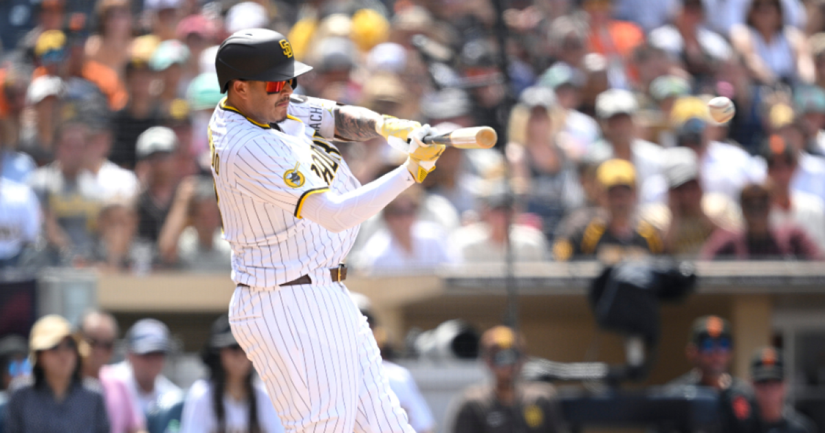 Machado has 3 RBIs as Padres beat Giants 8-4 to take 3 of 4