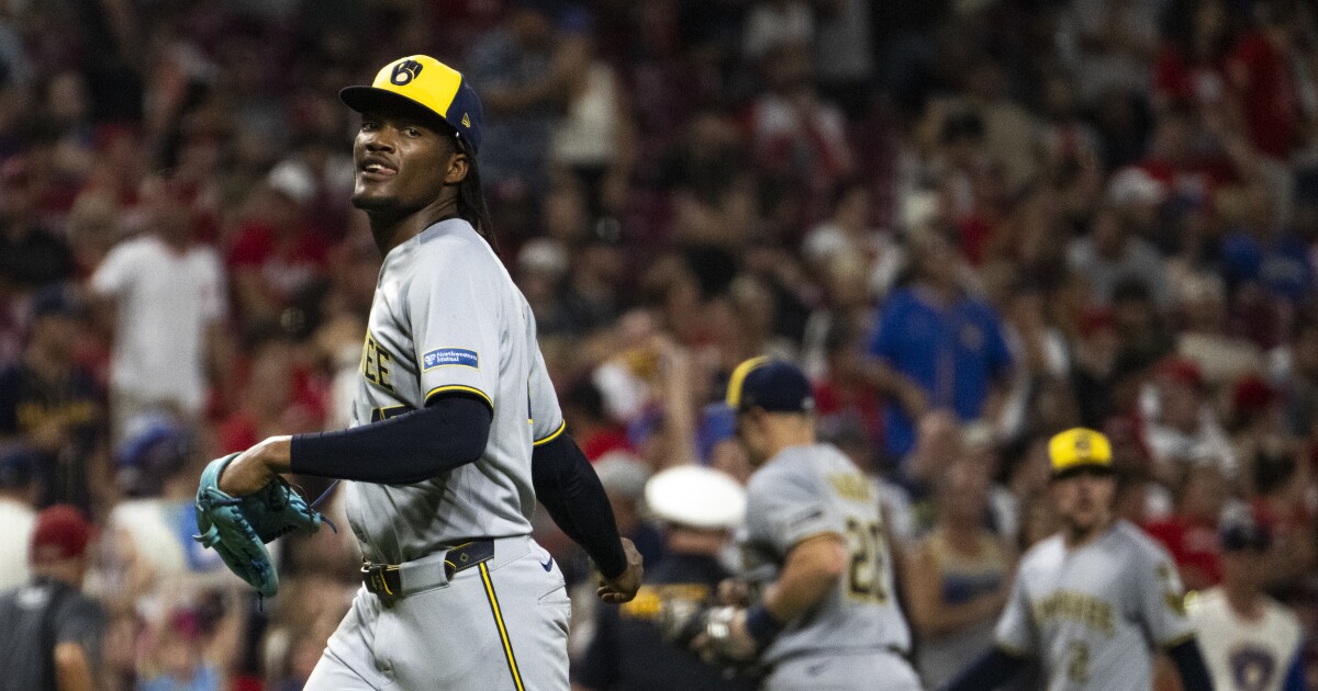 Brewers seek to extend win streak, play the Reds