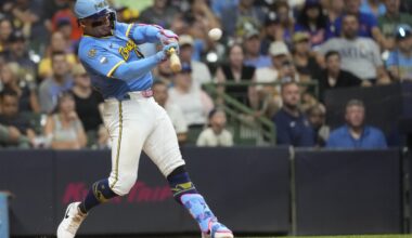 Brewers rally past Mets 7-4 for 8th straight win, spoiling Alonso's record-tying homer