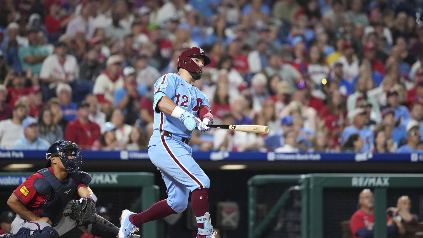 Kyle Schwarber hits 4 HRs, has Phillies-record 9 RBIs in 19-4 romp over the Braves