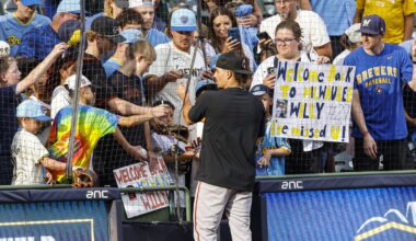 Giants' Willy Adames returns to Milwaukee and homers twice against his former team