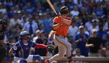Henderson hits 3-run homer in the 8th in the Orioles' 4-3 victory over the Cubs
