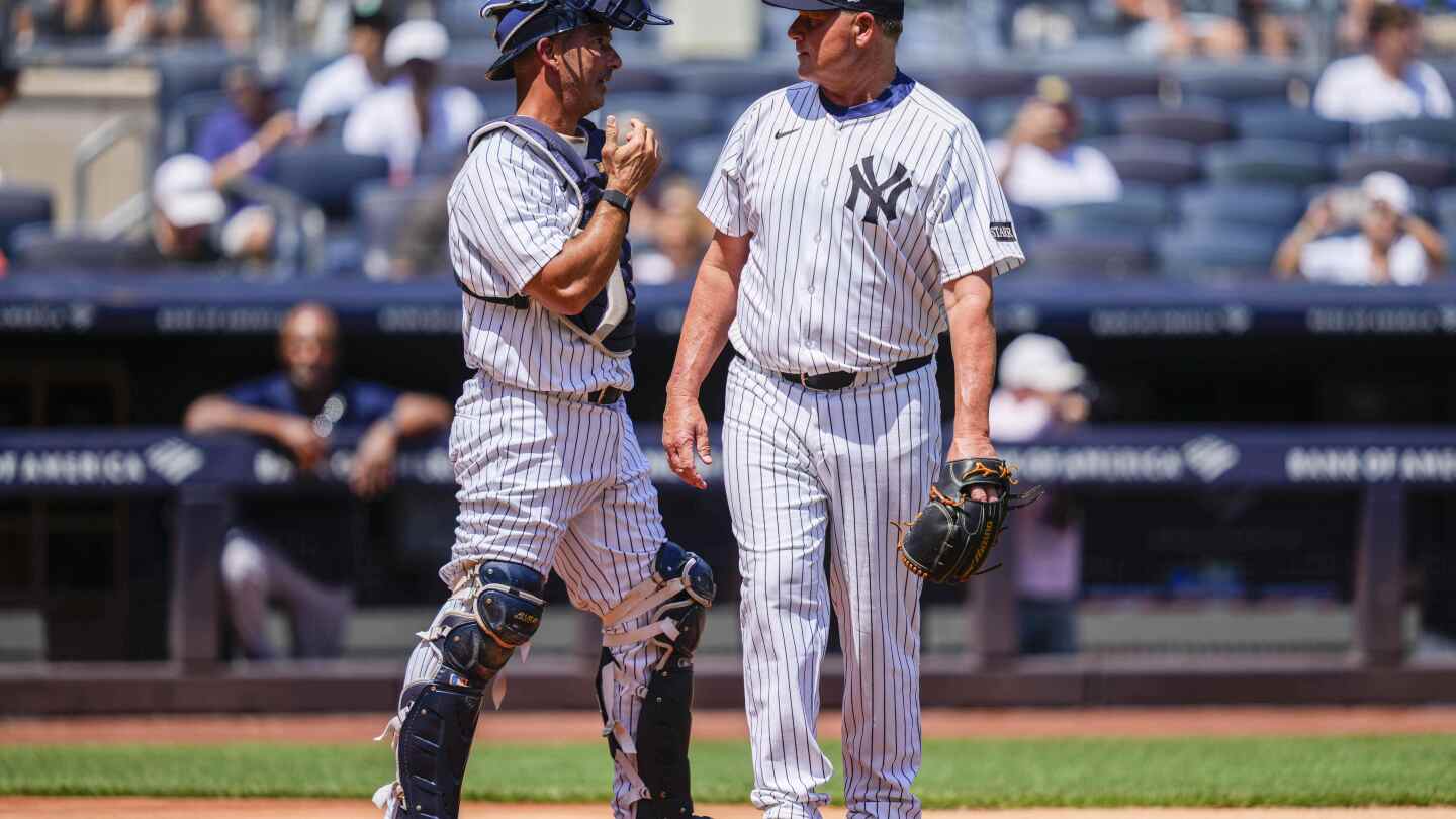 Roger Clemens returns to Yankee Stadium for Old-Timers’ Day