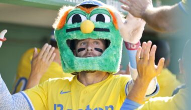Romy Gonzalez hits a first-inning homer and Red Sox go on to beat Astros 7-3