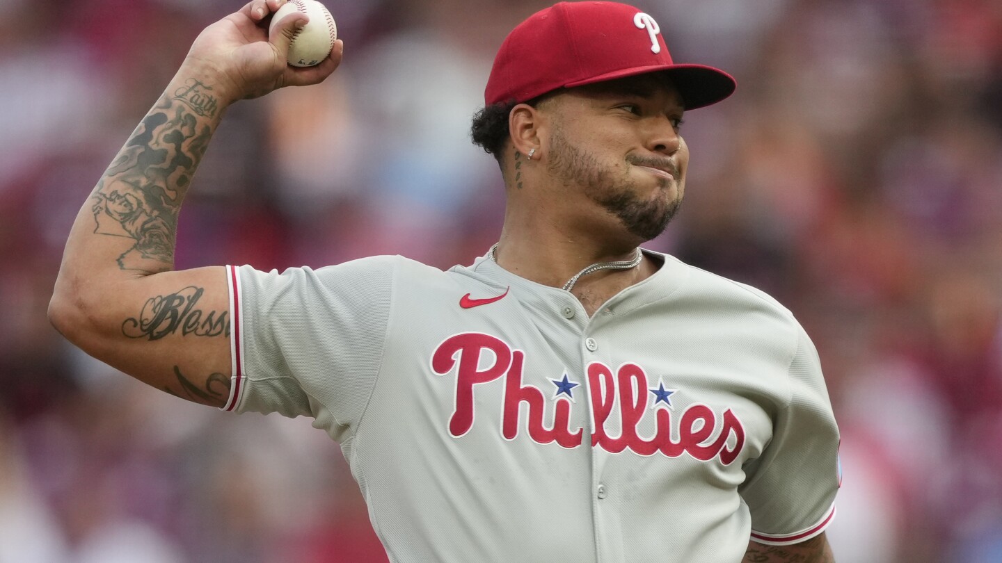 Schwarber hits his 42nd homer in a 4-run 8th inning as the Phillies rallied past the Reds 4-1