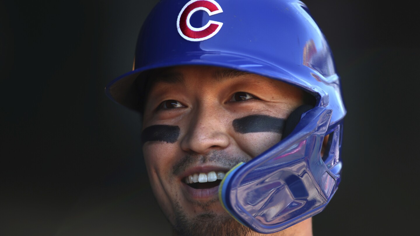 Suzuki homers twice and knocks in 5 as Cubs rout A's 10-2 for 3-game sweep