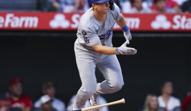 Will Smith could win a batting title. Could the Dodgers stop him?