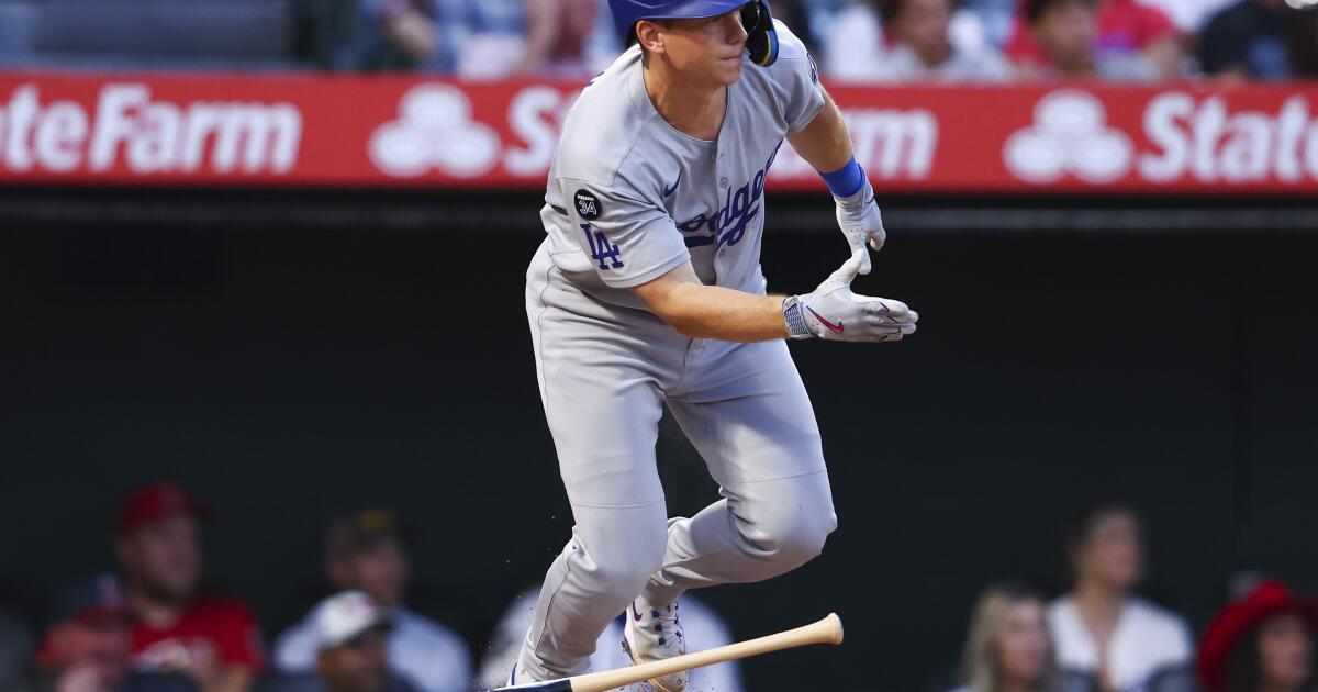 Will Smith could win a batting title. Could the Dodgers stop him?