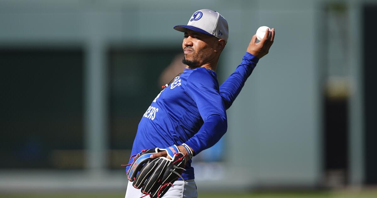 Mookie Betts stays at shortstop in Dodgers starting lineup vs. Rockies