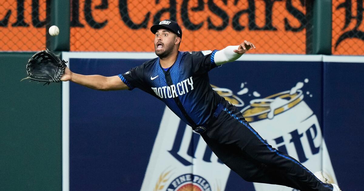 Matt Vierling hits three-run home run to lift Tigers over Angels