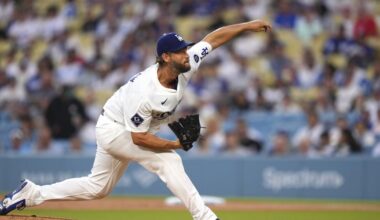 Clayton Kershaw is masterful again in Dodgers' win over Reds