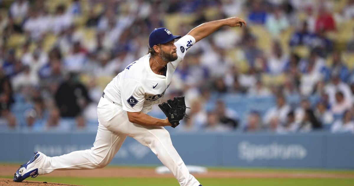 Clayton Kershaw is masterful again in Dodgers' win over Reds