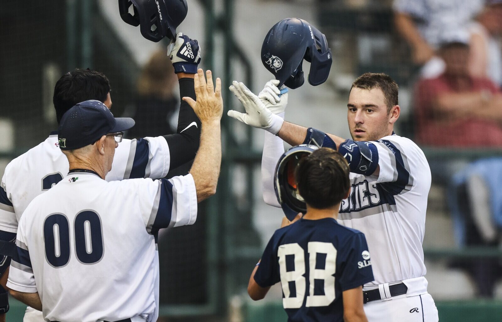 Huskies built for deep postseason run - Duluth News Tribune