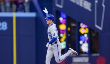 Royals blast Blue Jays into oblivion 9-3