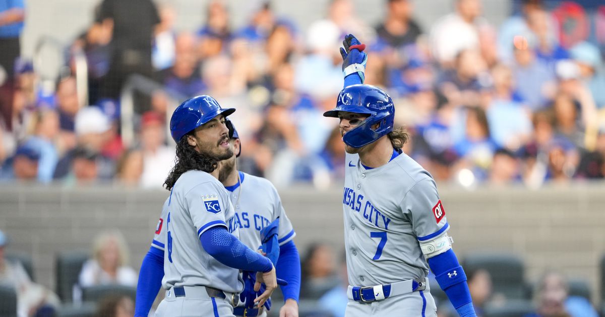 Yankees Rivals: New York catches a break, Royals crush Blue Jays