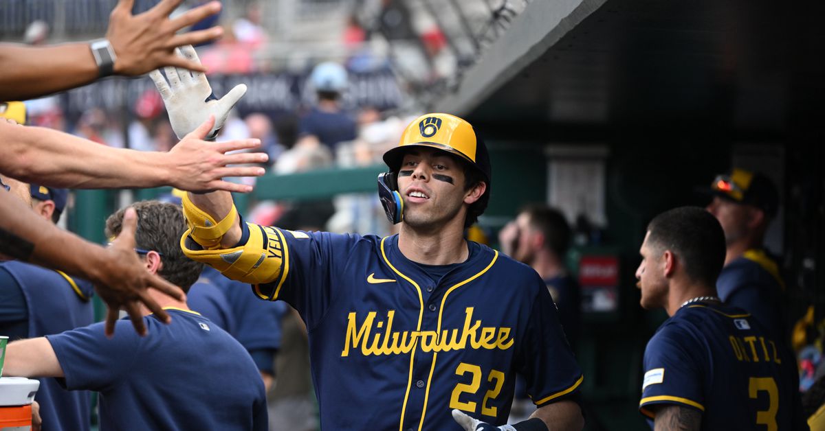 Milwaukee’s offense dominates again in 8-2 win over Nationals