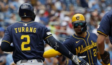 Milwaukee blows out Washington for third straight game, 14-3