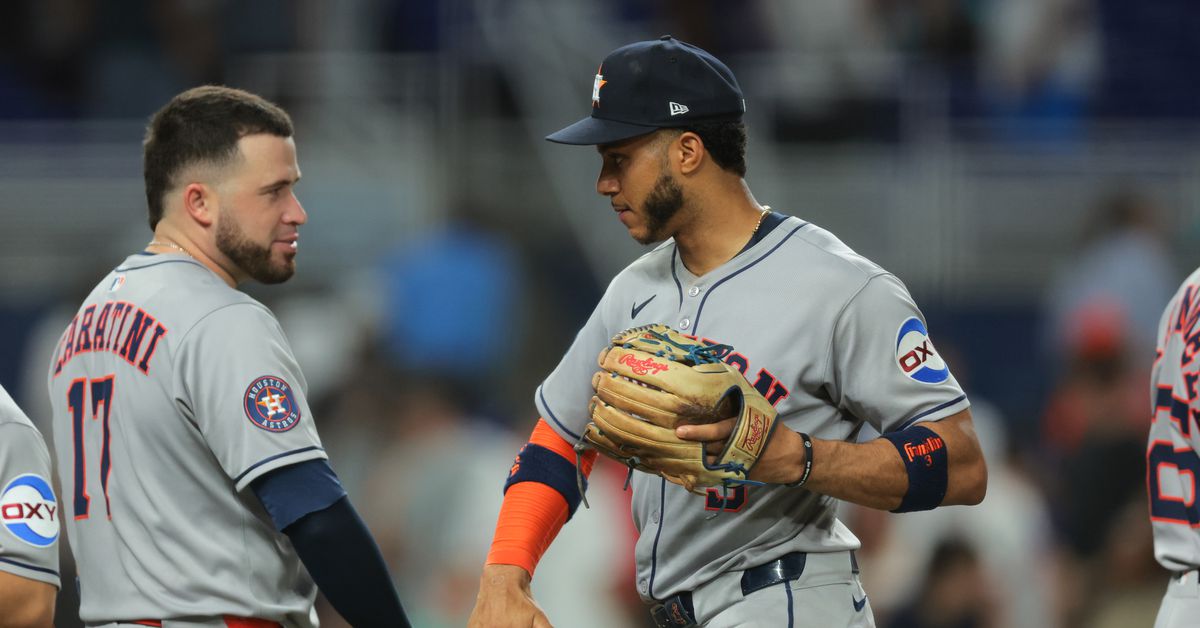 Sanchez returns, Astros O and a comedy of errors dry out the Marlins 8-2