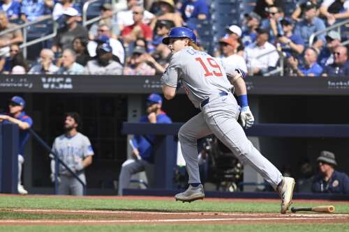 Owen Caissie, Cubs’ top prospect, debuts in Toronto as offense continues its struggles