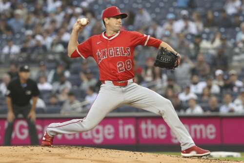 Memories flow for Cubs, with Sandberg memorial and Hendricks reunion