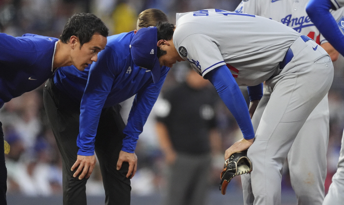 Whatever it is for Ohtani, 37-year-old Kershaw changes the order of his pitching and takes a break on the 4th and holds a mound meeting with Korean and Japanese superstars on the 28th
