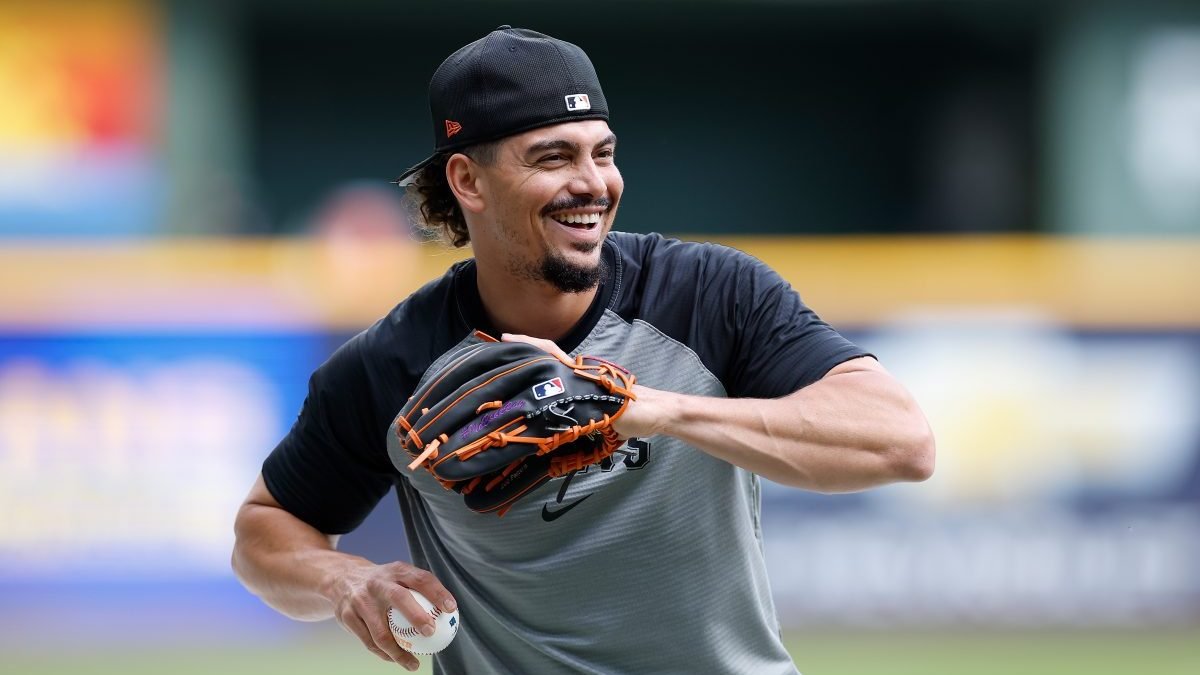 How Giants star Willy Adames honored Brewers icon Bob Uecker – NBC Sports Bay Area & California