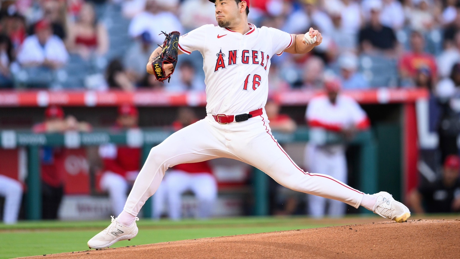Rengifo has tiebreaking RBI single in the 8th to back Kikuchi in the Angels' 2-1 win over the Reds