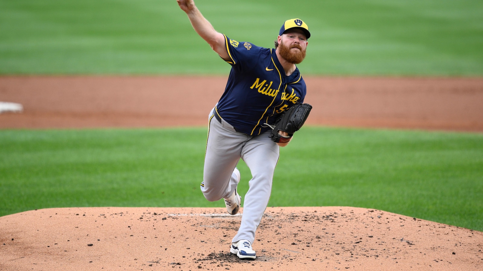 Christian Yelich homers as the major league-leading Brewers beat the Nationals 8-2