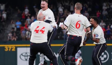 Pederson hits walk-off, Langford homers, scores tying run in 4-3 Rangers win over Guardians