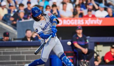 Mike Yastrzemski homers in his 1st at-bat as a Royal in 9-3 victory over the Blue Jays