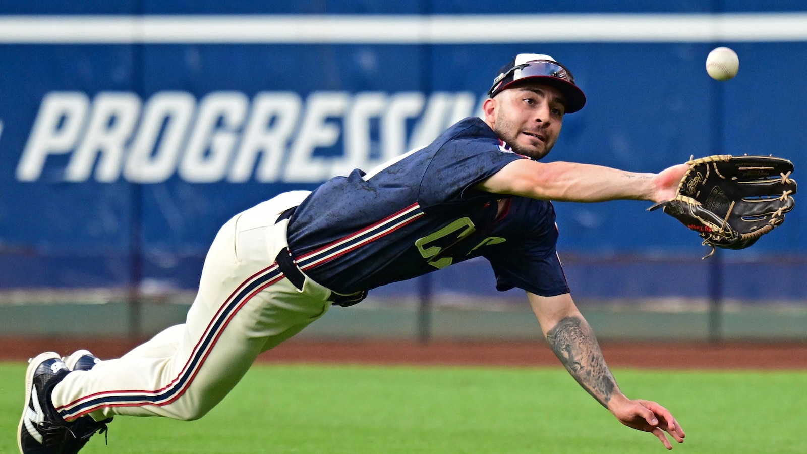 Hurston Waldrep throws 6 scoreless innings in combined 2-hitter, Braves blank Guardians 2-0
