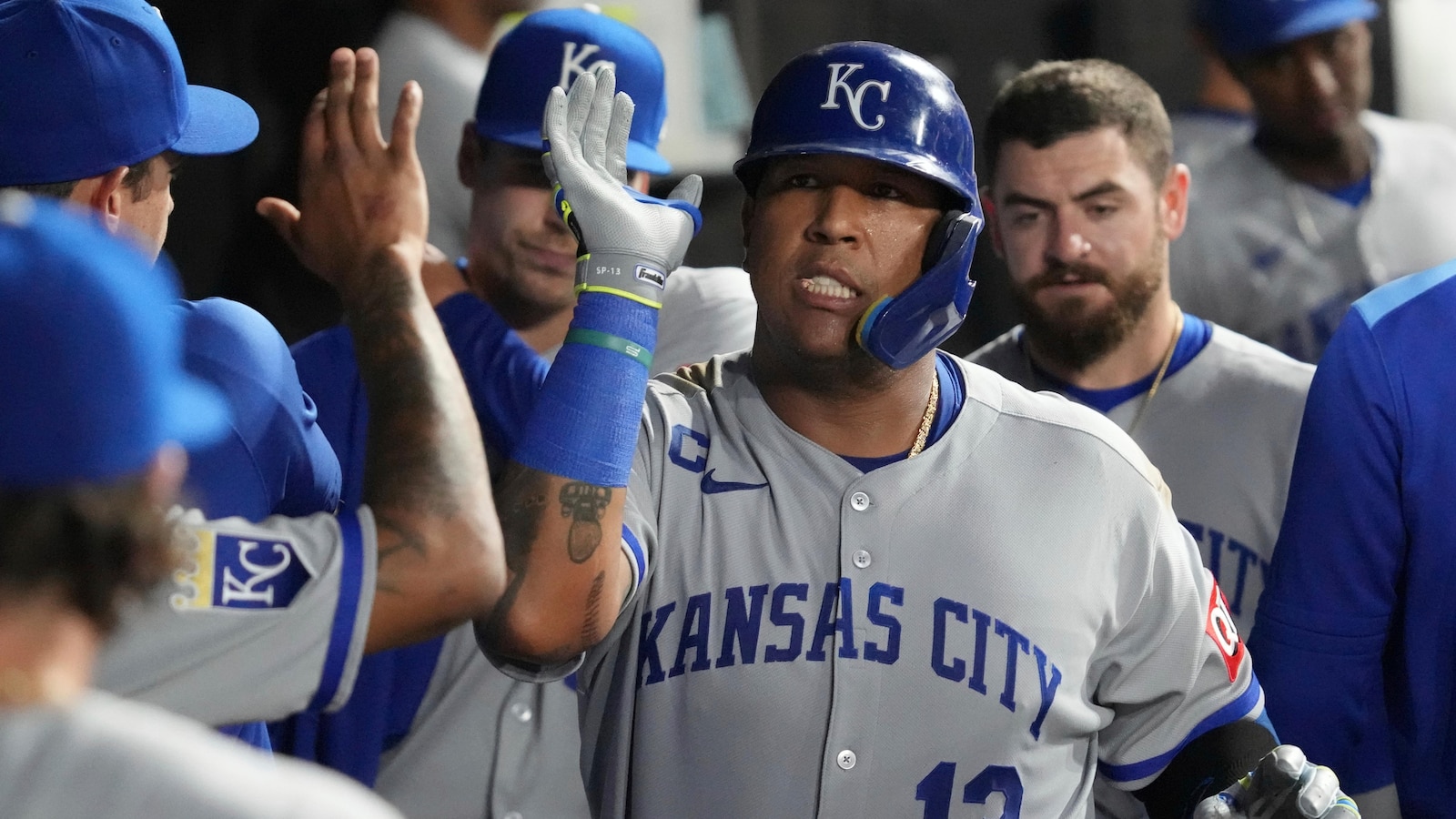 Perez leads Royals to 12-1 rout of White Sox and moves into 3rd place on franchise RBI list
