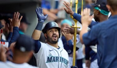 Suárez hits his 37th homer as Woo and the Mariners beat the White Sox 8-3
