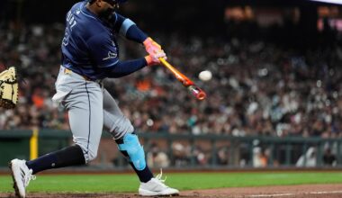 Yandy Diaz singles in the deciding run in the 9th in the Rays' 7-6 victory over the Giants