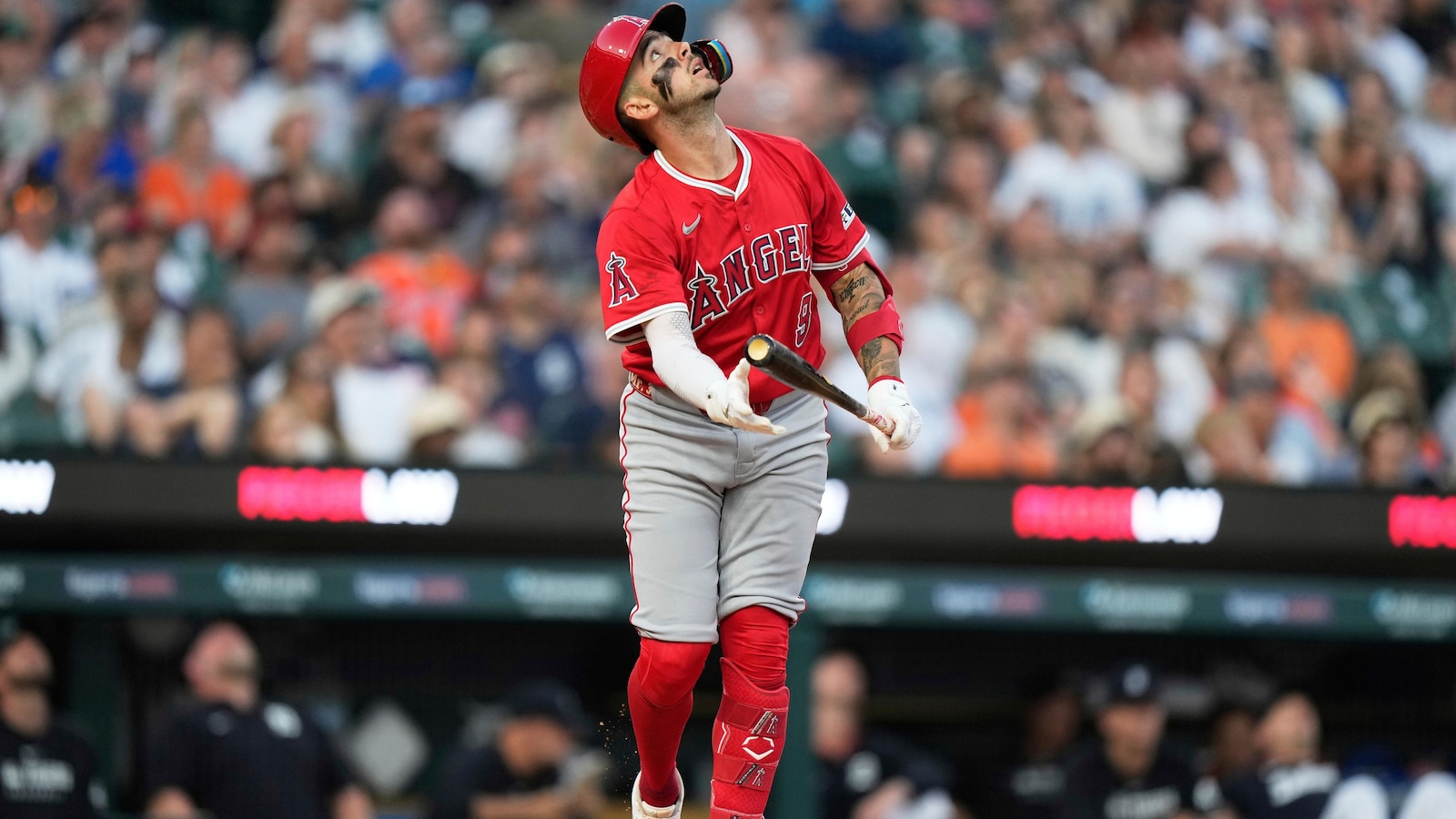 Taylor Ward homers and drives in 3 runs in the Angels' 7-4 victory over the Tigers