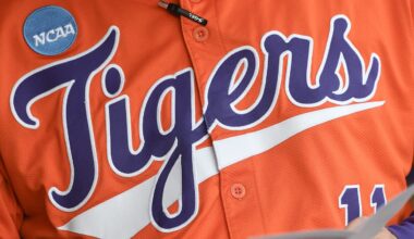 Clemson Baseball to Host Savannah Bananas