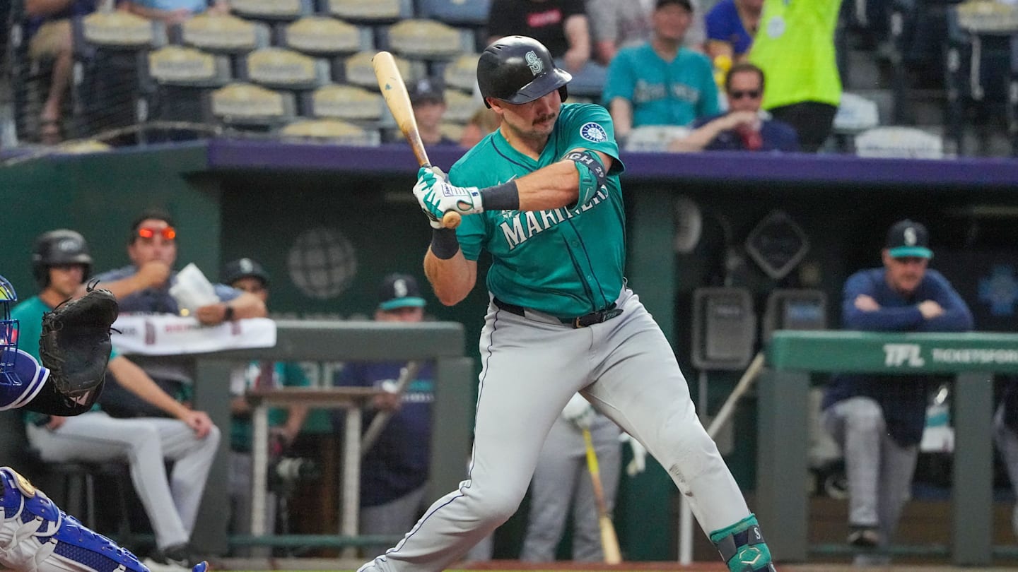 Royals Stop Mariners' Unbeaten Run at 10 Games