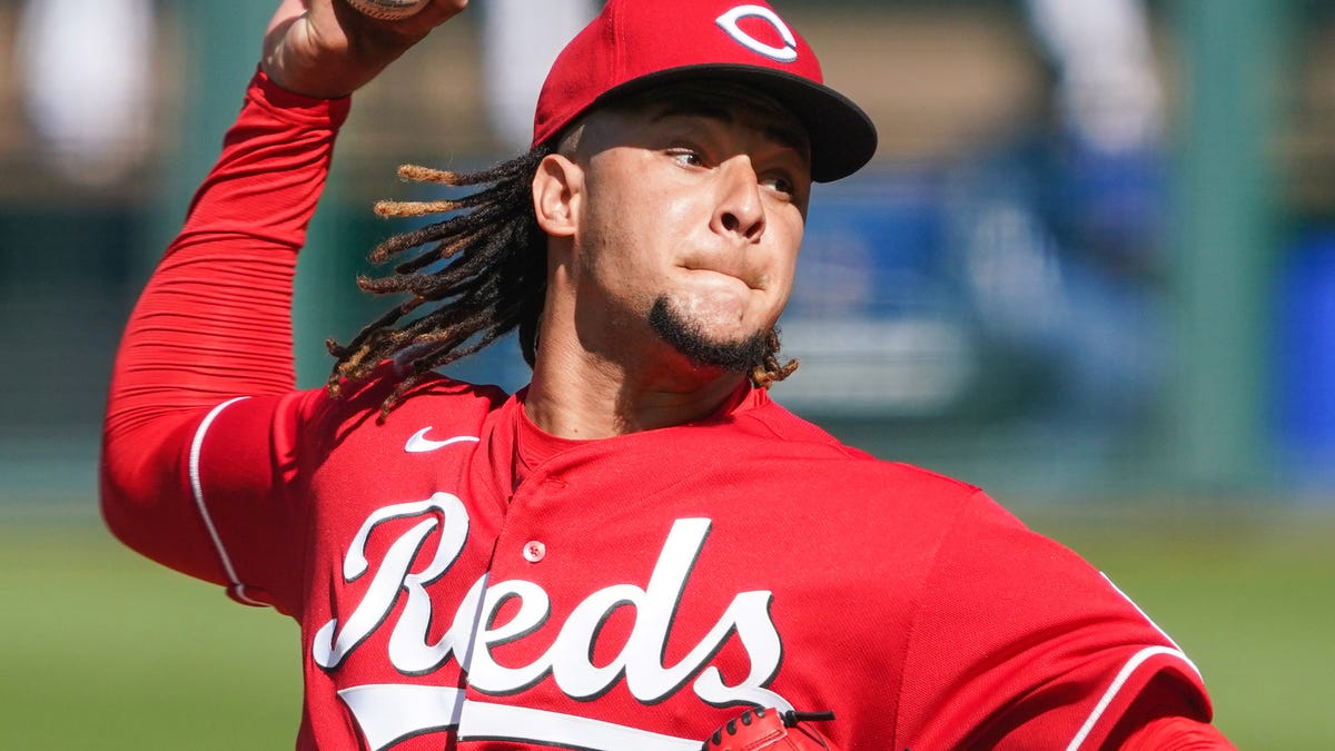 The Cincinnati Reds' last playoff lineup, starting rotation from 2020