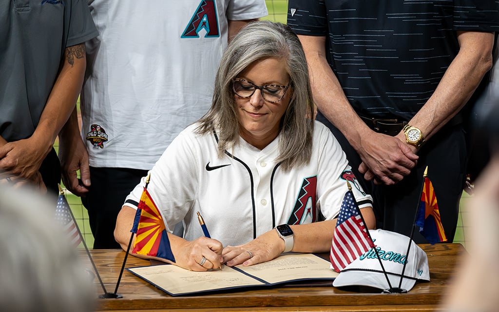 Gov. Katie Hobbs signs house bill to keep Diamondbacks in Phoenix, upgrade Chase Field
