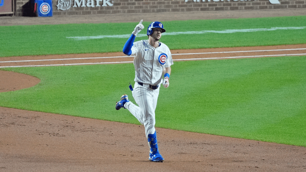 Cubs' Kyle Tucker exits game vs. Braves with left calf tightness