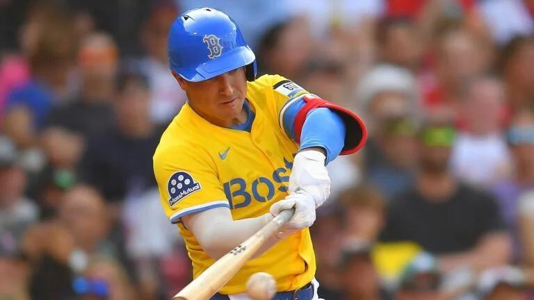 Alex Bregman shares his advice for younger Red Sox teammates down the stretch