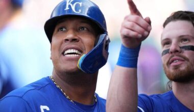 A kind Phillies fan made sure Royals' Salvador Perez got his 300th home-run ball