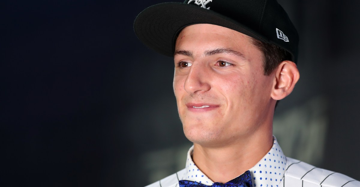 Montgomery wards off apparent horrendous defeat, Sox swat Nats 10-9