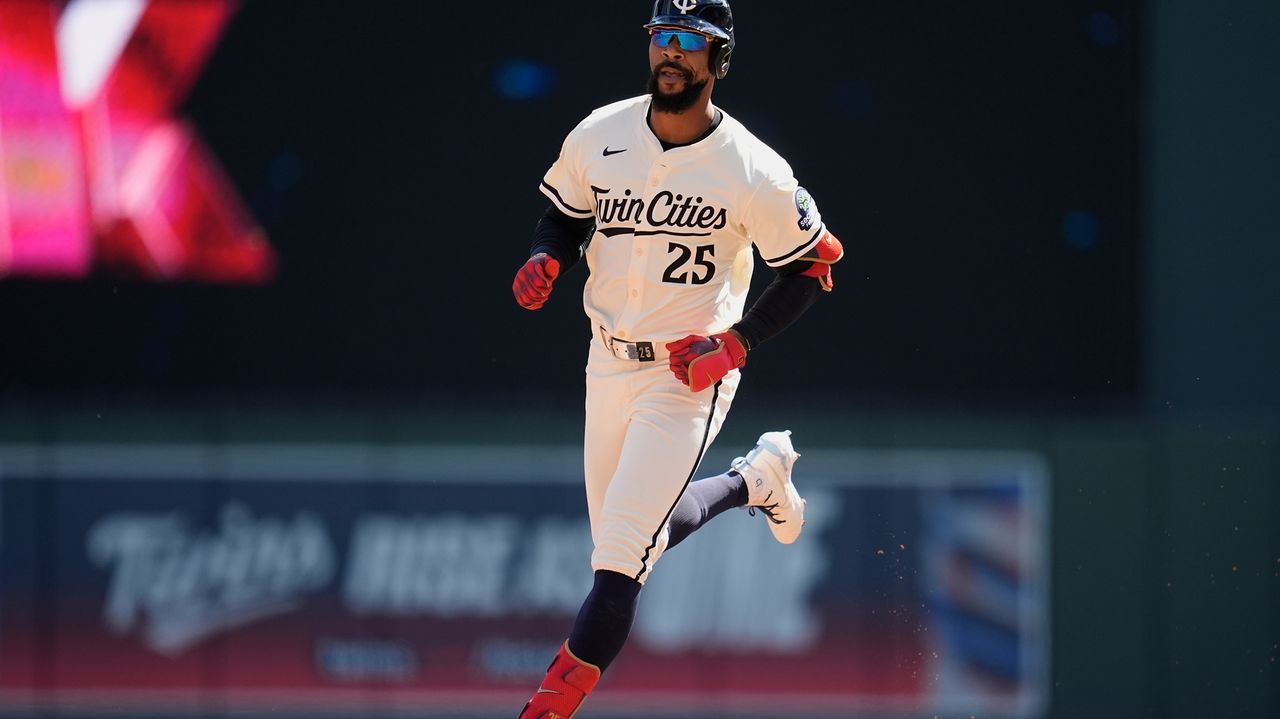 Buxton sets career high for homers and Ryan throws 7 shutout innings as Twins beat Padres 7-2