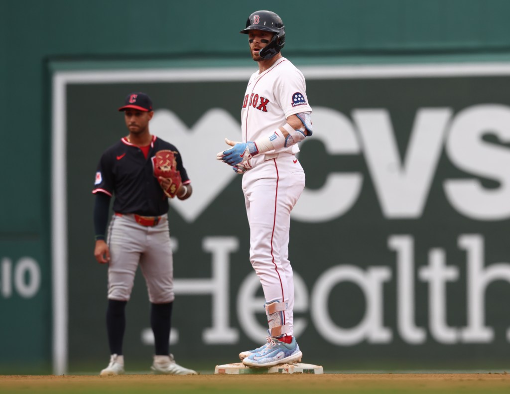 Trevor Story's bizarre homer helps lead Red Sox past Guardians on Labor Day