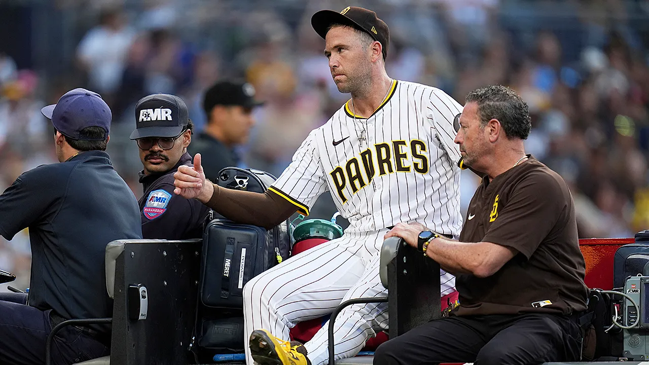 MLB news: Padres' Jason Adam collapses to ground with injury, carted off