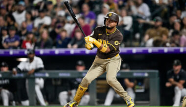 Padres edge closer to NL West lead with 10-8 win to snap losing streak