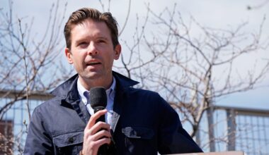 Local Columnist Calls for Twins Front Office Overhaul