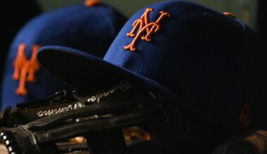 Mets' McNeil ejected after called third strike from deGrom