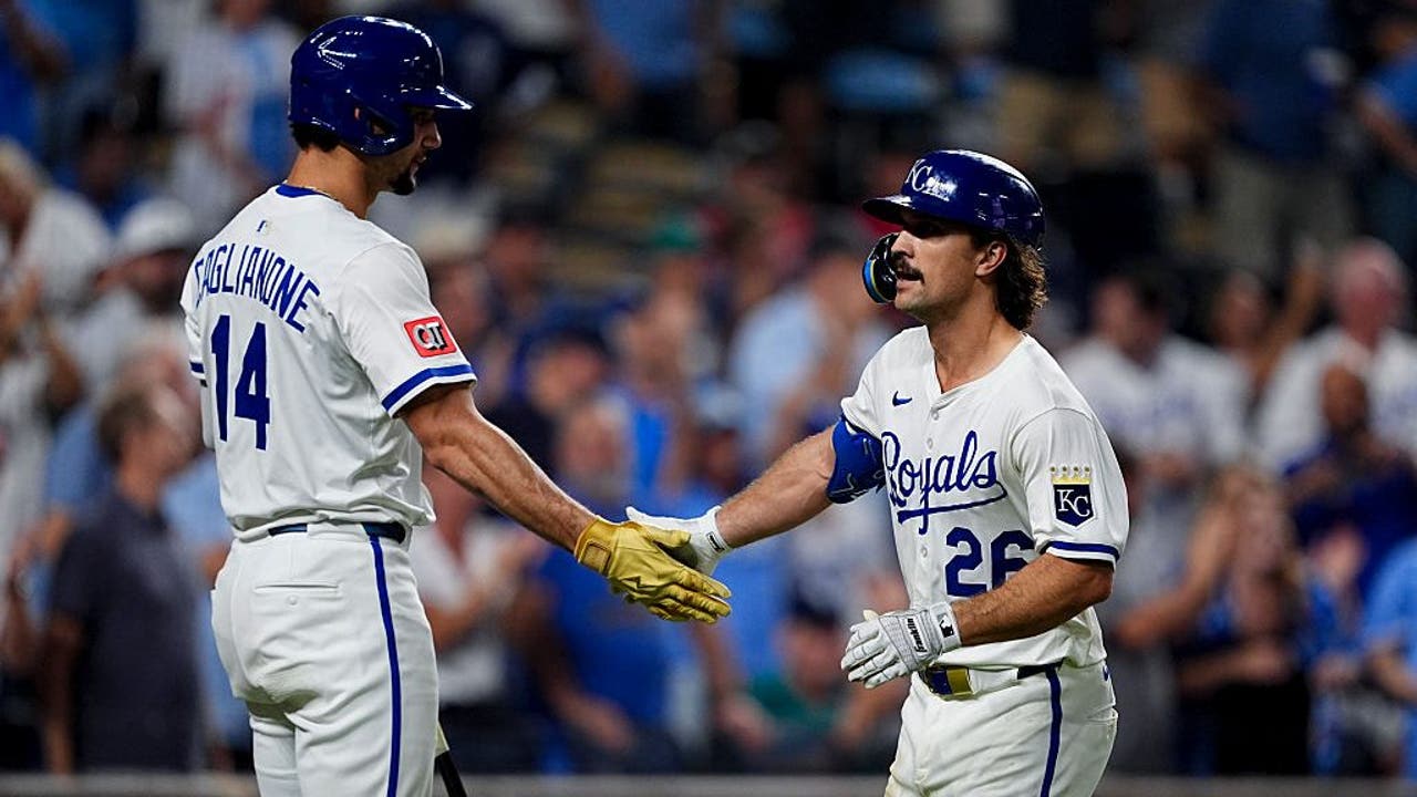 Royals score four off Brash in 8th as Mariners lose 7-5